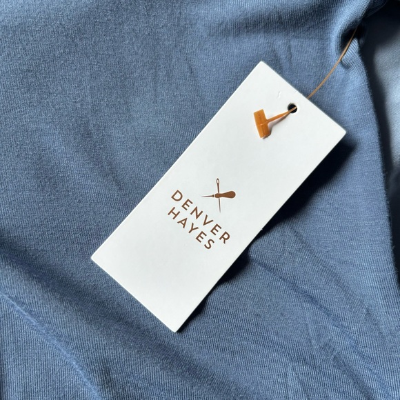 Denver Hayes Women's Pleat Detail Relaxed Fit V-Neck Top - Picture 6 of 15